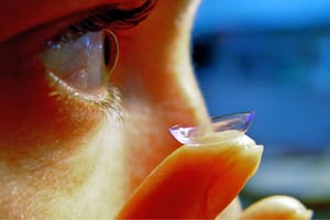 BLOG-bionic-eye-lens